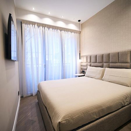 Monet Golden House Next To Duomo Apartment Milan Bagian luar foto